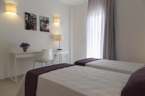 אס פוחולס Apartamentos Proa - Emar Hotels Only Adults מראה חיצוני תמונה