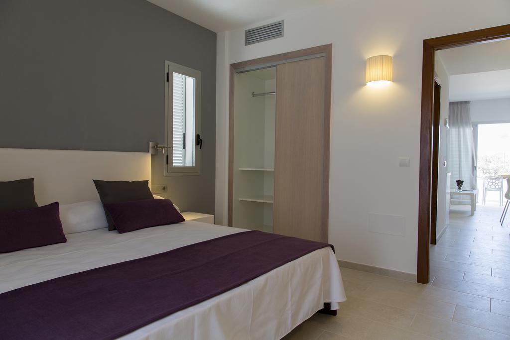 אס פוחולס Apartamentos Proa - Emar Hotels Only Adults מראה חיצוני תמונה