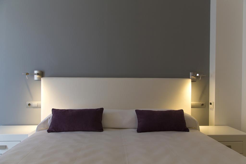אס פוחולס Apartamentos Proa - Emar Hotels Only Adults מראה חיצוני תמונה