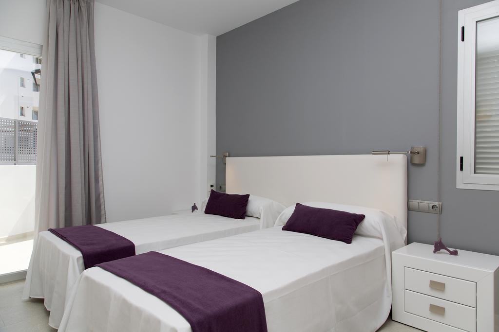 אס פוחולס Apartamentos Proa - Emar Hotels Only Adults מראה חיצוני תמונה